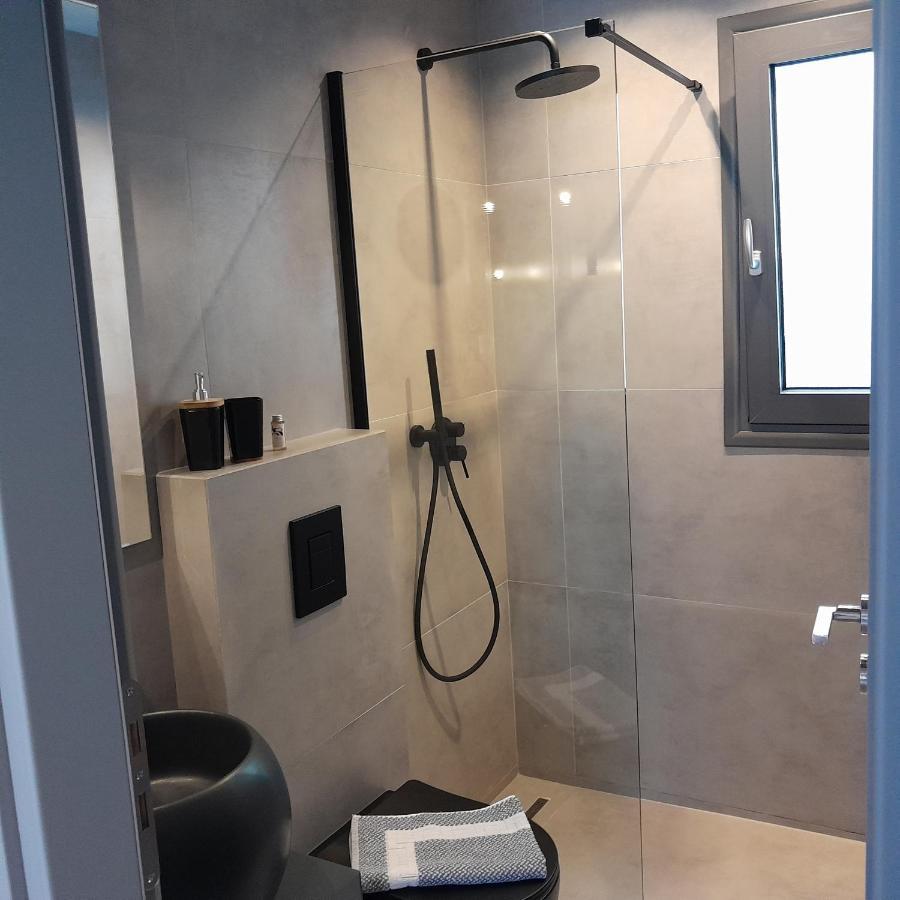 Brand New Flat Near De Bosset Bridge, Argostoli Lägenhet Exteriör bild